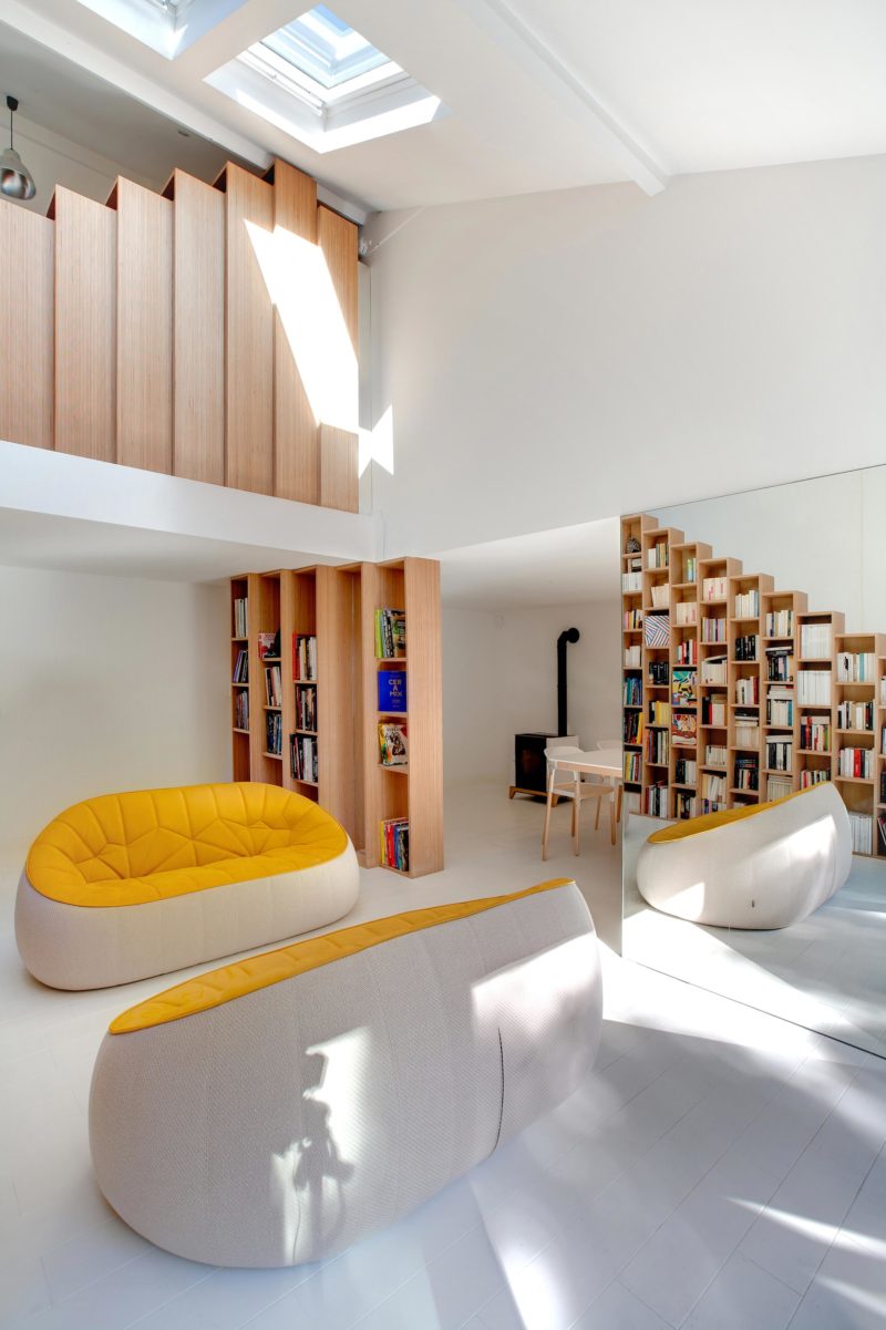 Maison Bookshelf House 92